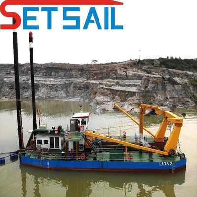 Total Weight 28-1000t Siemens PLC Cutter Suction Sand Dredging Machine with Anchor Boom