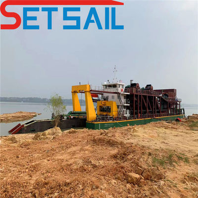 QHCSE-32 Cutter Suction Dredging Equipment with Underwater Pump and Auxiliary Engine Power