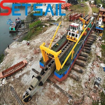 Hydrocyclone Siemens PLC Hydraulic Cutter Suction Sand Dredger Machine with Pump