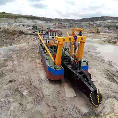 1400 Cubic Meter Capacity Hydraulic Diesel Engine Cutter Suction Dredger for River Sand