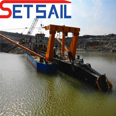 Hydrocyclone 26inch Diesel Power 6000m3 Water Flow Dredger with Cutter and Suction Pump