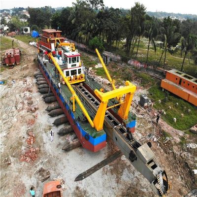 Cummins 1950kw Main Engine CTS Slot Type 26inch Cutter Suction Dredger for Dredging