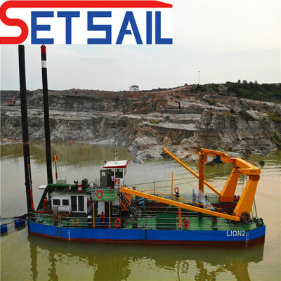 1500m Output Distance 895kw Main Engine Power 20 Inch Cutter Suction River Sand Dredger