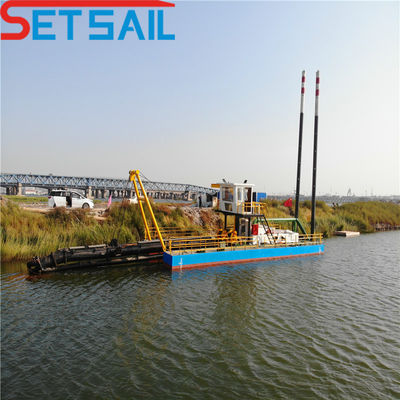 1500m Output Distance Hydraulic Cutter Suction Dredger with 298kw Auxiliary Engine Power