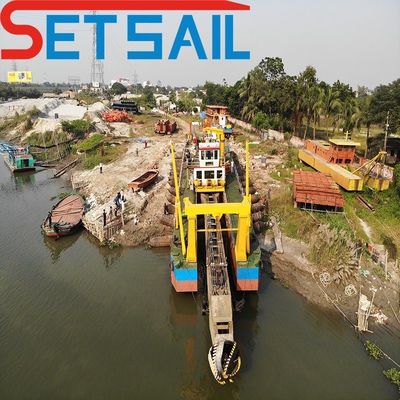 Square or Round Shape Ladder CCS Mini Dredge Dredger with Hydraulic Winch and Spud Carrier