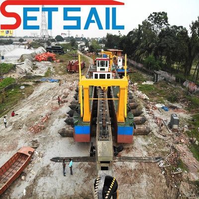 Professional Diesel Engine Cutter Suction Sand Dredger with 54m Head and CTS Slot Type