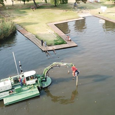 Hydraulic Power Amphibious Sand Dredger for River Customized Performance and Function