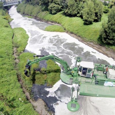 120m3-700m3/h Capacity Customized Diesel Engine Power Hydraulic Amphibious Sand Dredger