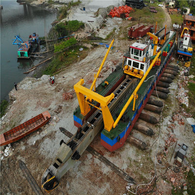 Customized Request Set Sail Cutter Suction Sand Dreger Barge with 170kw Diesel Engine
