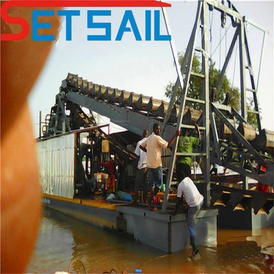 Width 4.5m-10m Customized Chain Bucket River Gold Mining Dredger with Agitation Chute