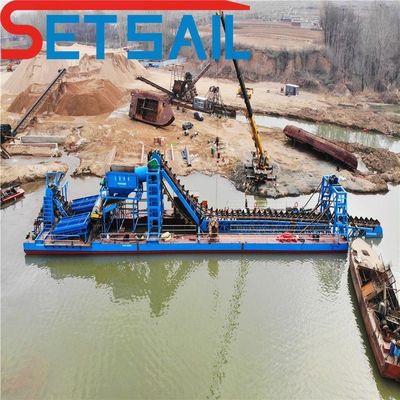 Hull Chain Bucket Gold Mining Boat with 1.4mx1.2m-2.6mx1.5m Drum Screen Length .Diameter