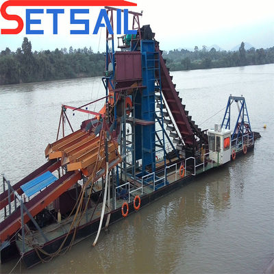 Hydrocyclone Gold Diamond Mining Dredger with 24-38m Total Length and Agitation Chute