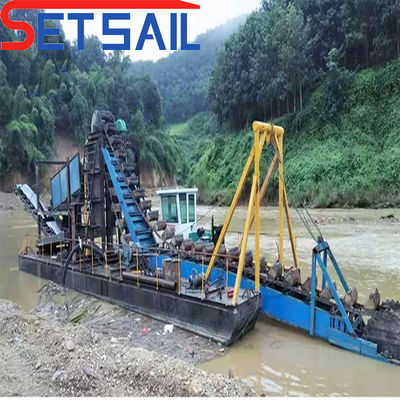 Hydrocyclone Gold Diamond Mining Dredger with 24-38m Total Length and Agitation Chute