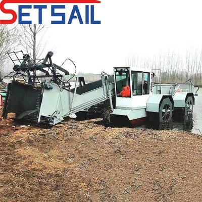7.5-50m3 Capacity Water Hyacinth Harvesting Machine for High Loading Capacity