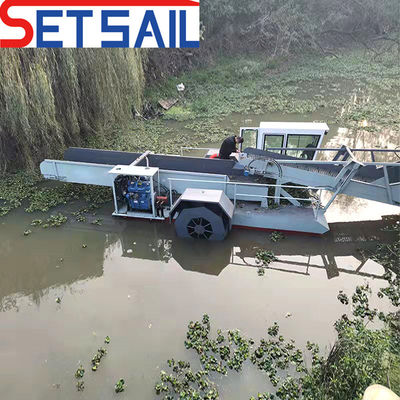 Draft 0.55m-2m Aquatic Weed Harvesting Machine with Working Speed of 3.5-5kn/H