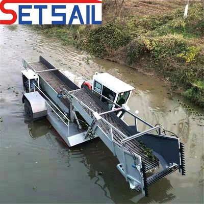 Draft 0.55m-2m Aquatic Weed Harvesting Machine with Working Speed of 3.5-5kn/H